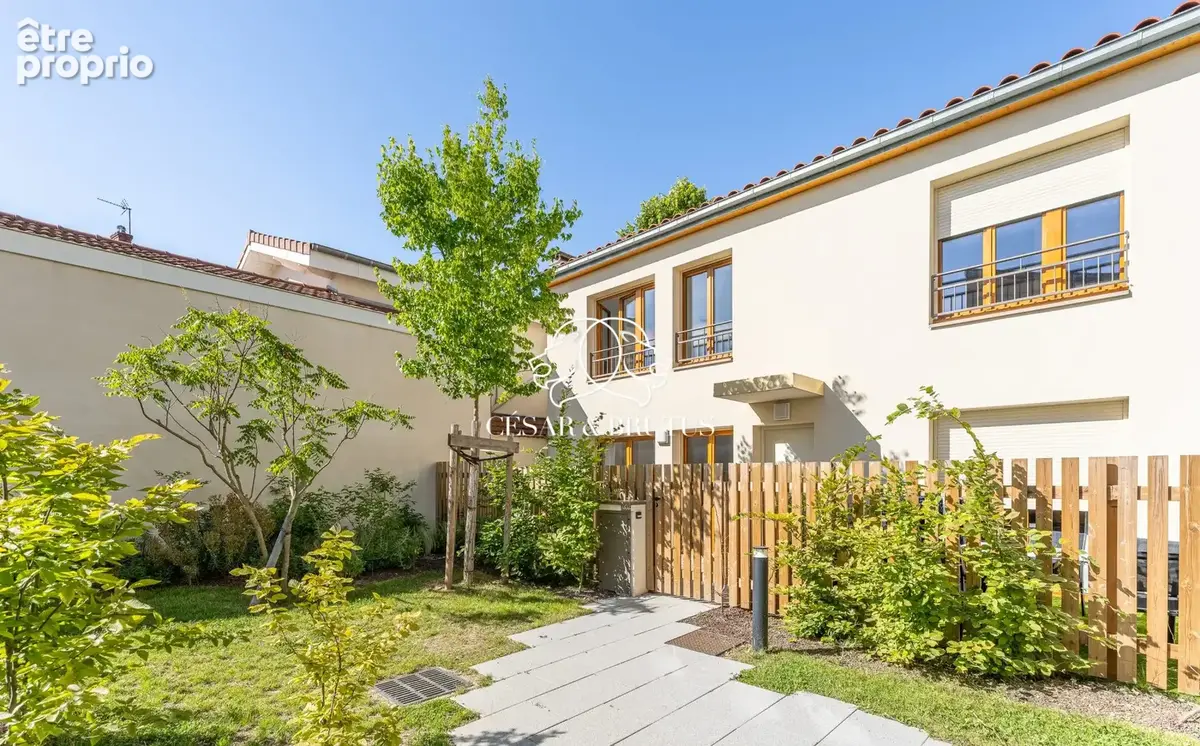Maison à SAINTE-FOY-LES-LYON
