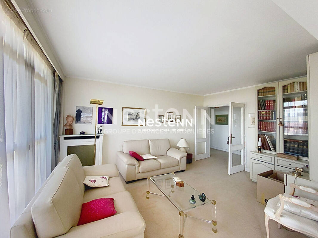 Appartement à STAINS