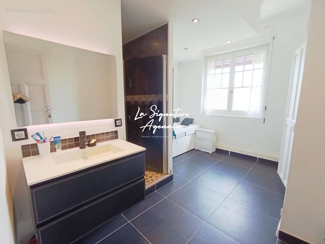 Maison à LE PASSAGE