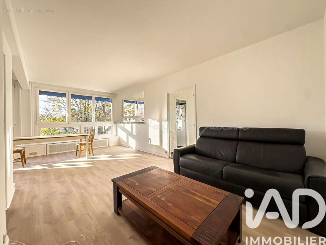 Photo 4 - Appartement à LE VESINET