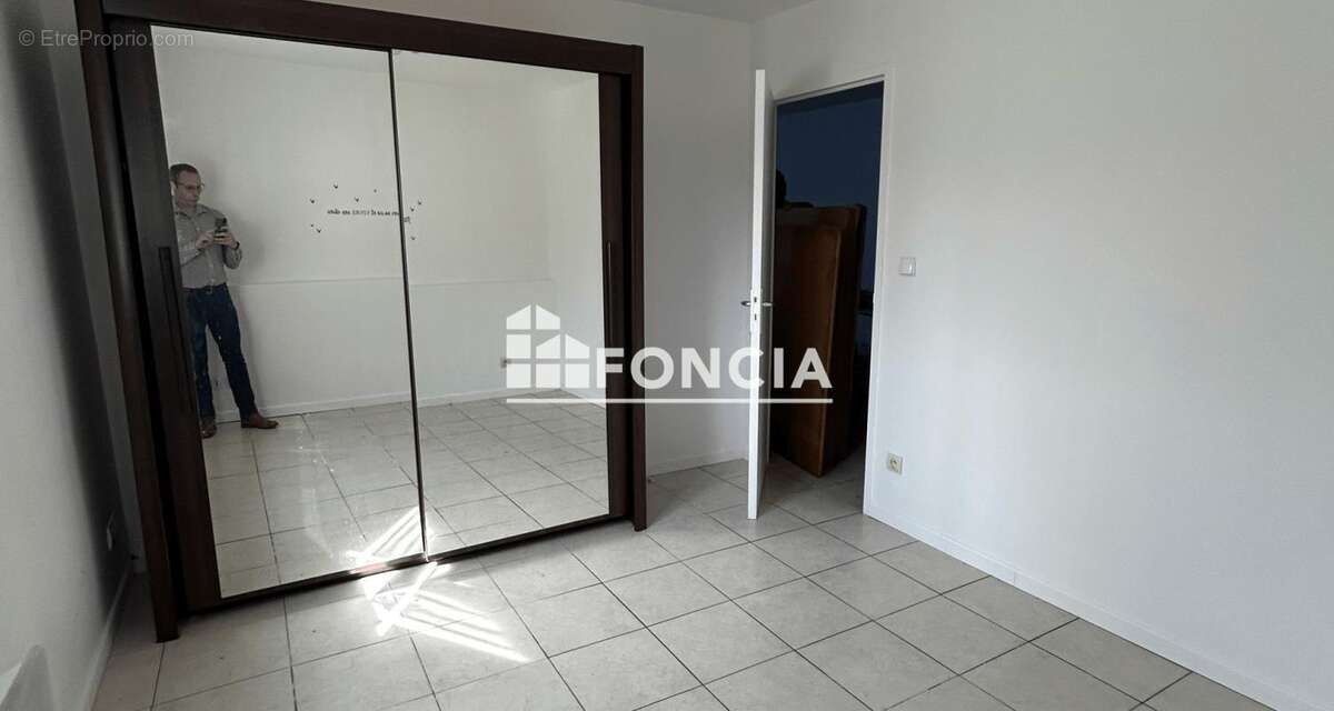 Appartement à AUTHEUIL-AUTHOUILLET