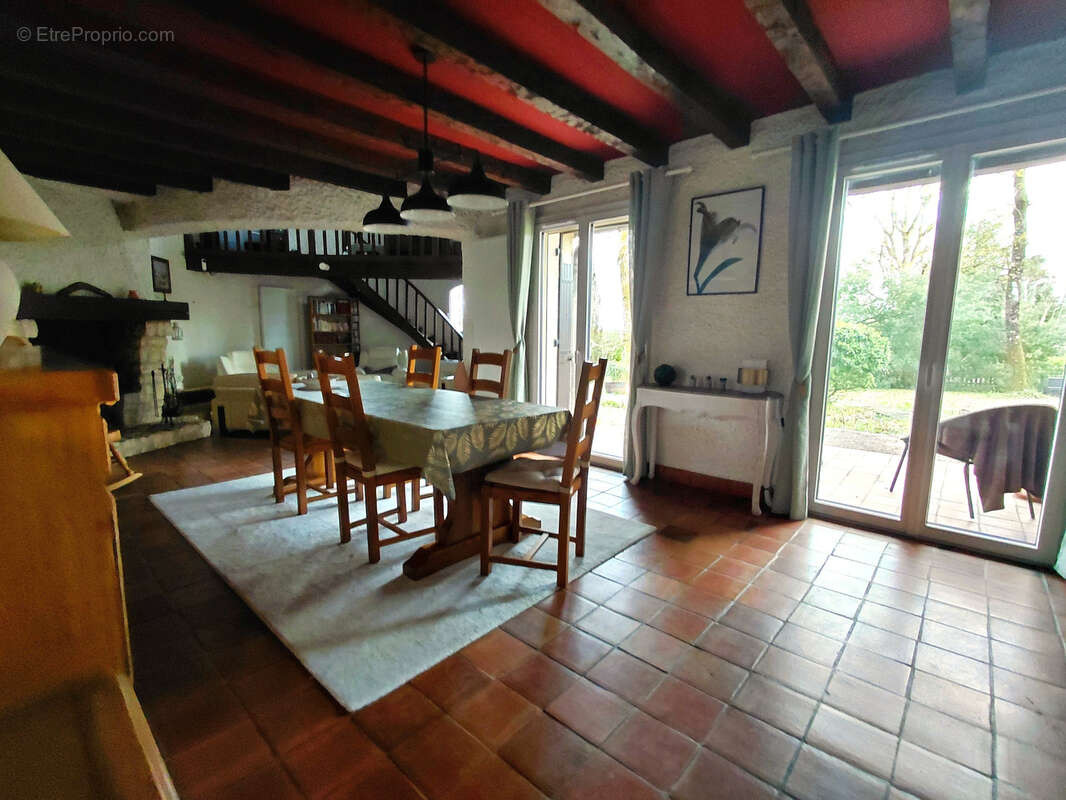 Maison à CHANCELADE