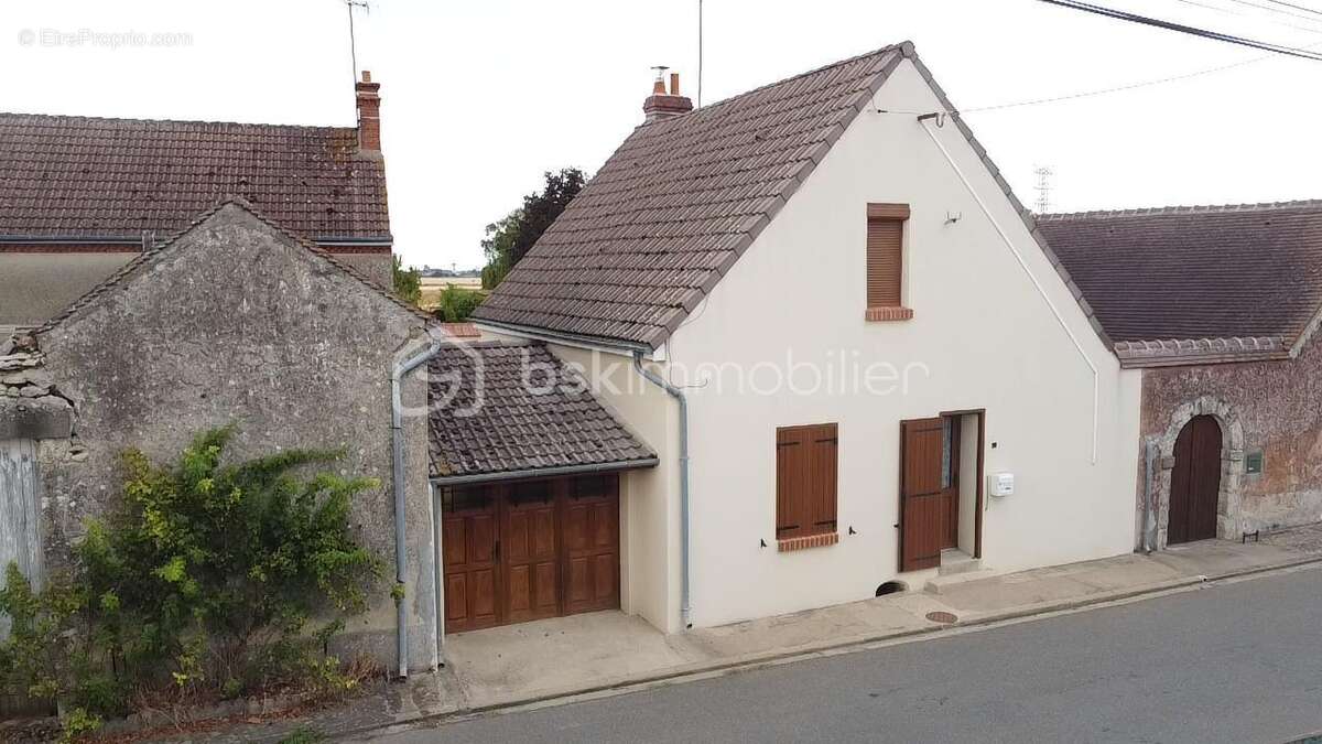 Maison rénovée + parcelle avec double garage - photo 14