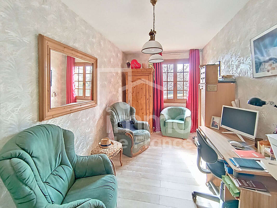 Maison à MEXIMIEUX