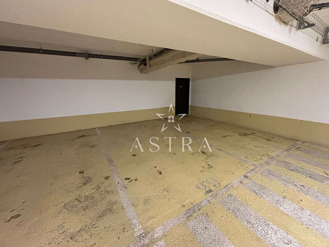 Parking à ANTONY