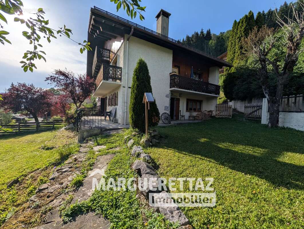 Appartement t2 de 53 m² a verchaix - photo 2