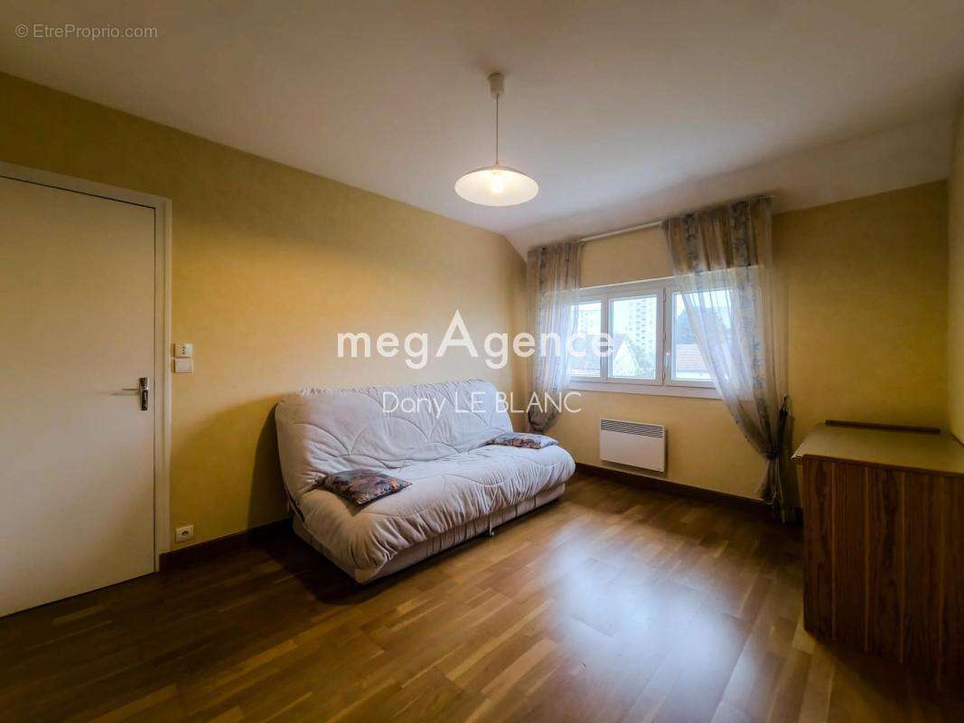 Maison à MAINVILLIERS