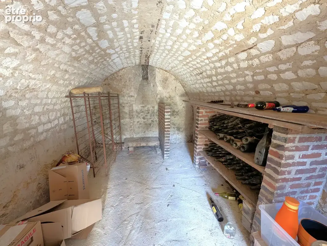 Maison ancienne avec 5 chambres au centre de la Ferté Loupière de 192m2 habitables sur jardin de 280m2 et jard - photo 18