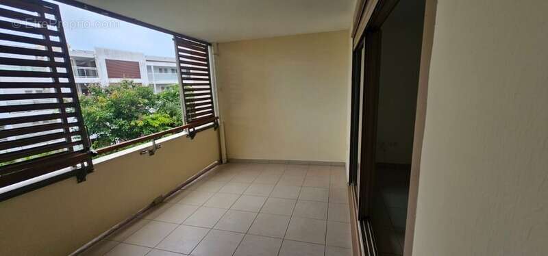 Appartement à vendre 3 pièces LA BRETAGNE (974) - photo 6