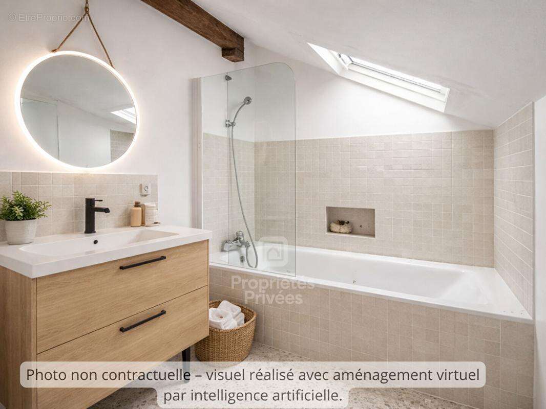 Maison à LA RIVIERE-SAINT-SAUVEUR