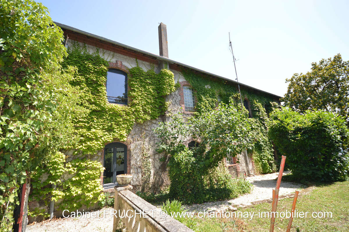Maison à LES HERBIERS