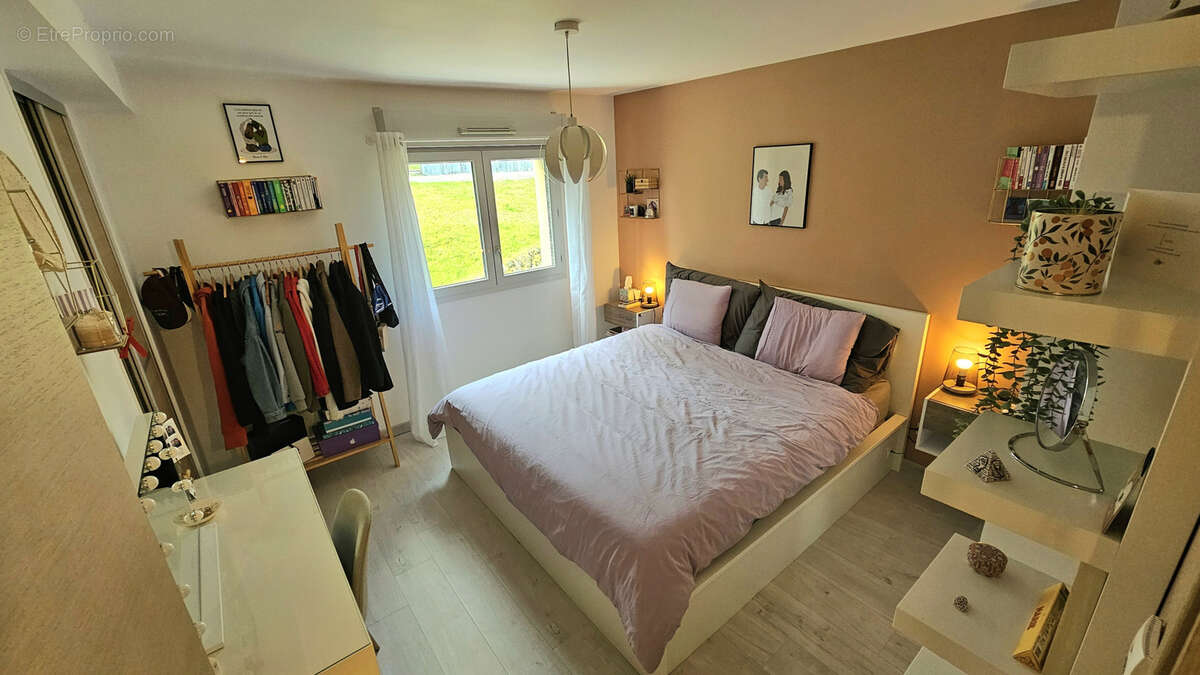 Magnifique T3  - 64 m2  avec Grande  Terrasse, cave aménagée et parking  à Groisy 74570 - photo 7