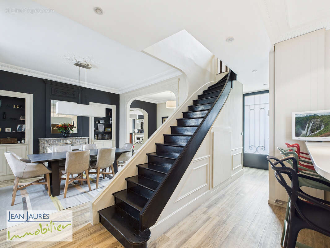 Maison à SAINTE-SAVINE