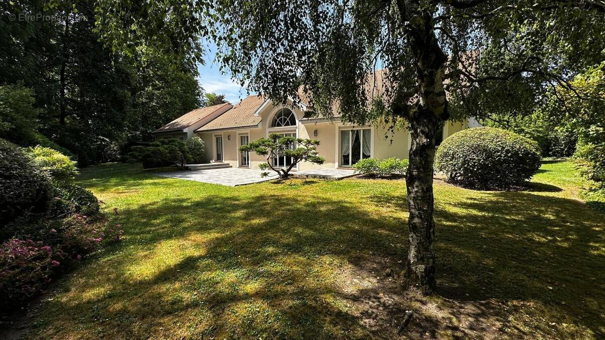 Photo 1 - Maison à OZOIR-LA-FERRIERE