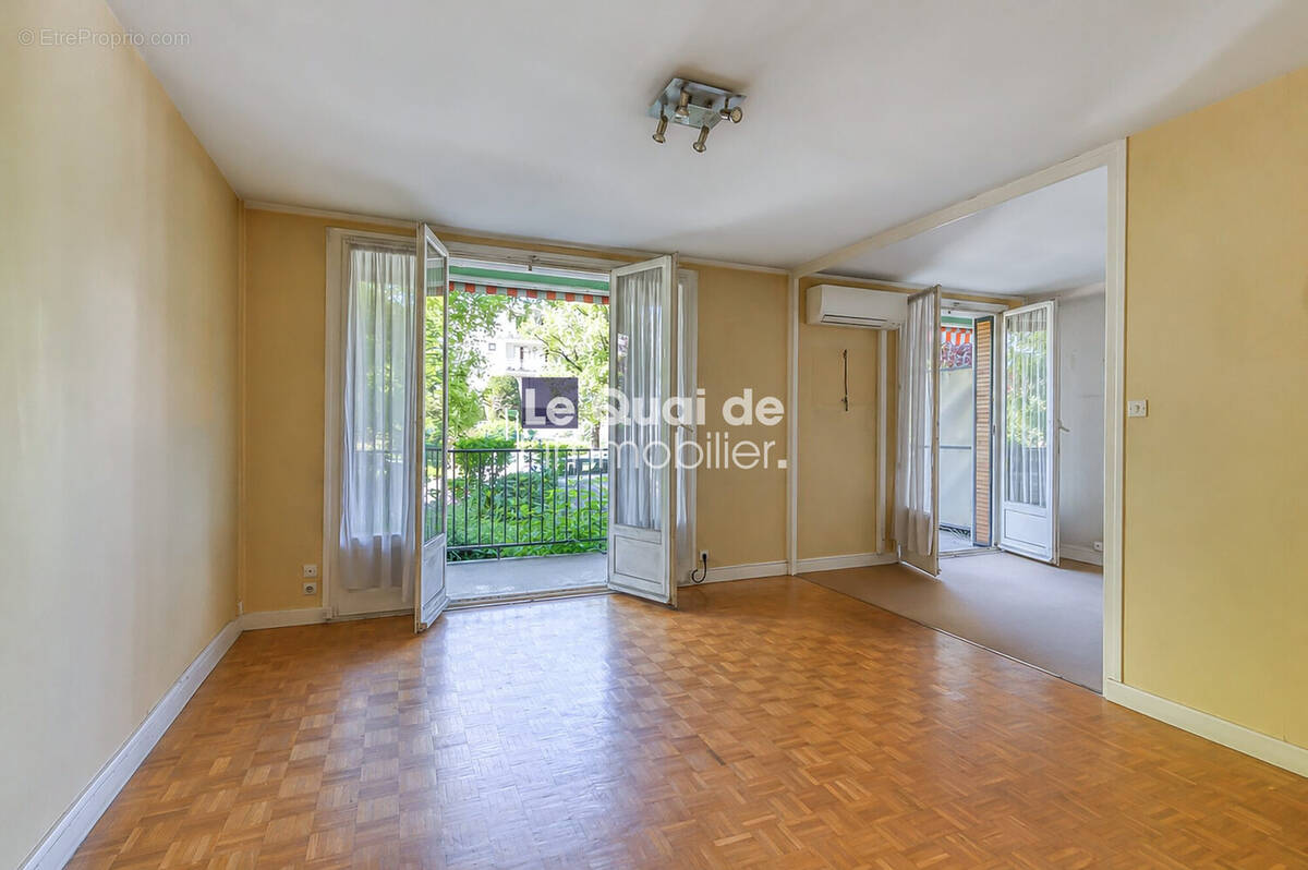 Appartement à MEYLAN