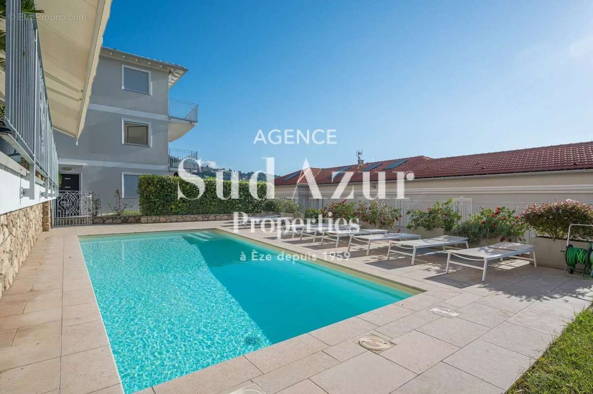 Appartement à ROQUEBRUNE-CAP-MARTIN