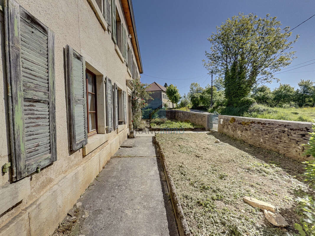 Maison à MONTANDON
