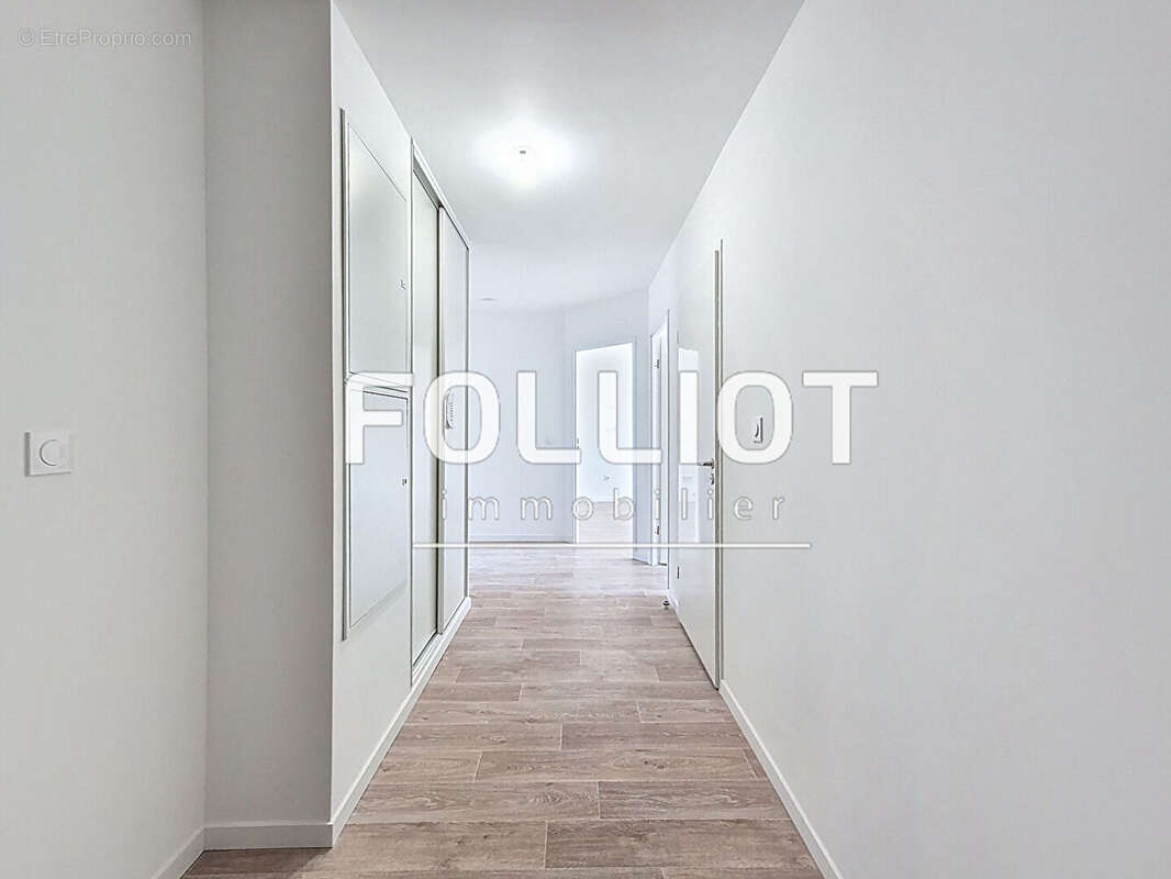 Appartement à CORMELLES-LE-ROYAL