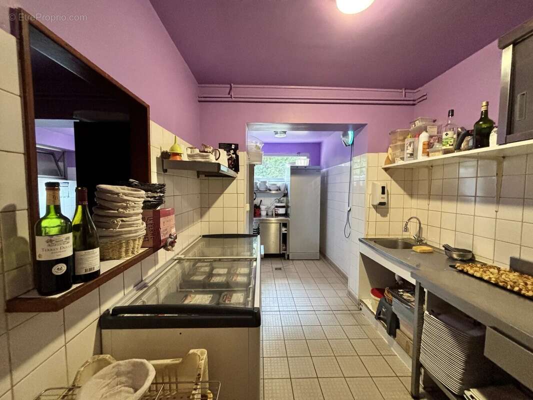 Restaurant avec 2 logements à BERNAY - 542m2 + mezzanine - photo 12