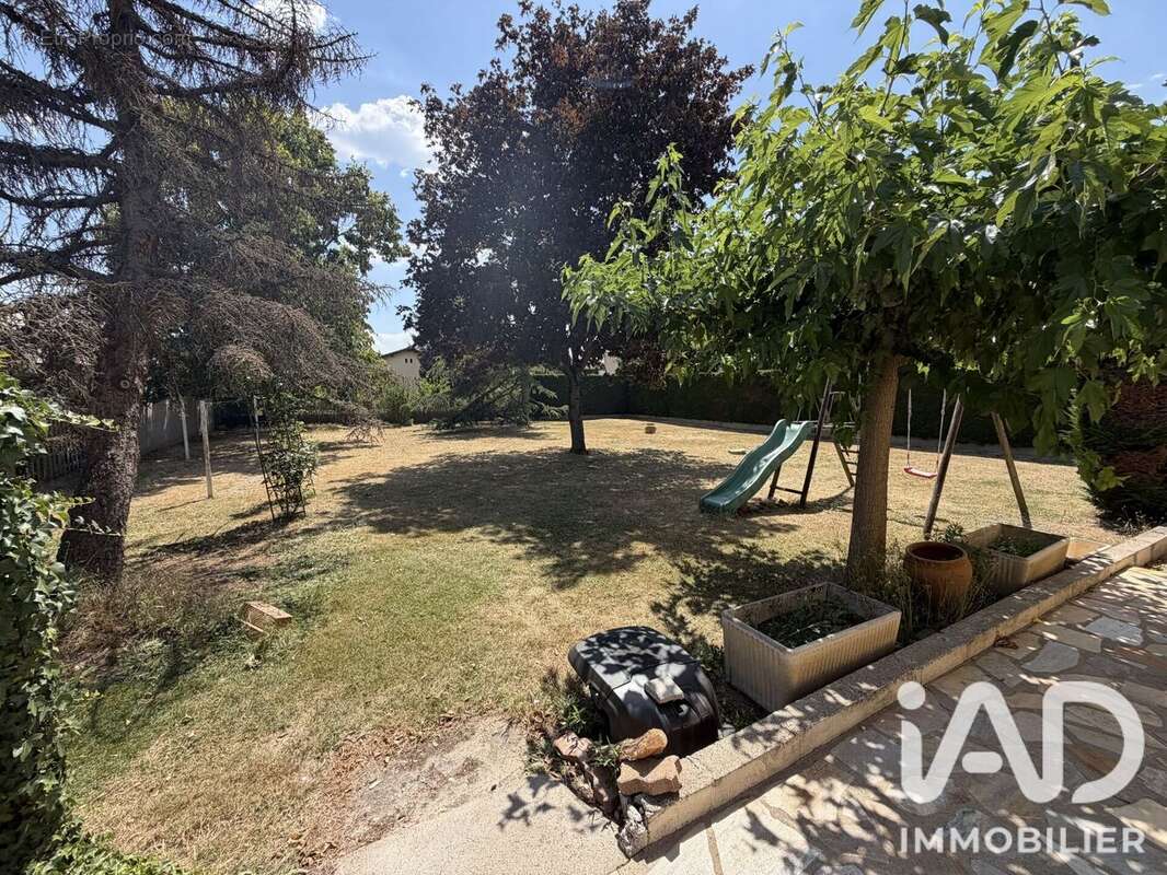 Maison 170 m² à Veauche  - photo 7