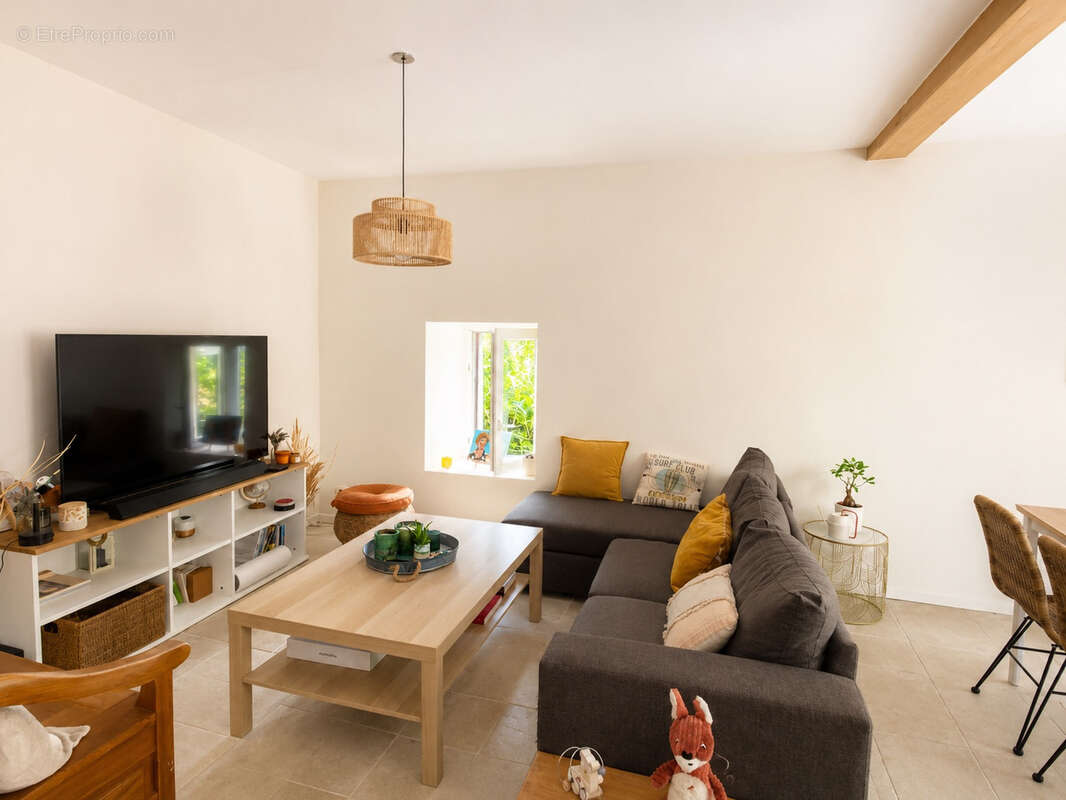 HASPARREN   Maison de village rénovée avec jardin privatif et garage - photo 2