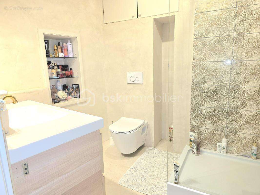 Maison à VILLARDONNEL