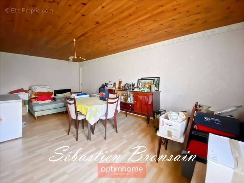 Maison à BOUSSELANGE