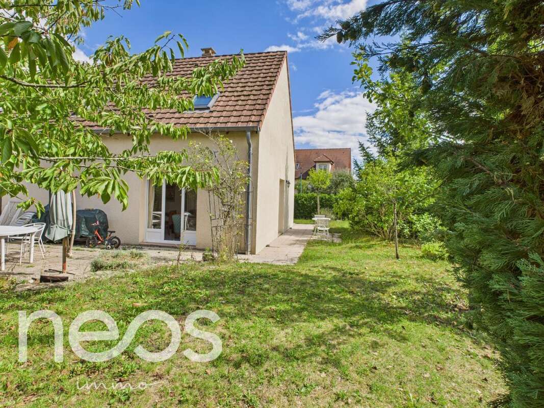 Maison à QUETIGNY