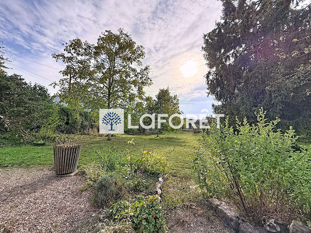 Maison à AMFREVILLE-LA-MI-VOIE