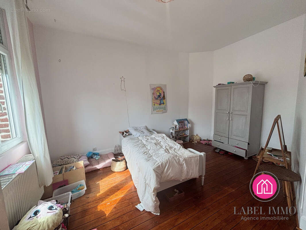 Maison 180 m² à Lourches  - photo 8