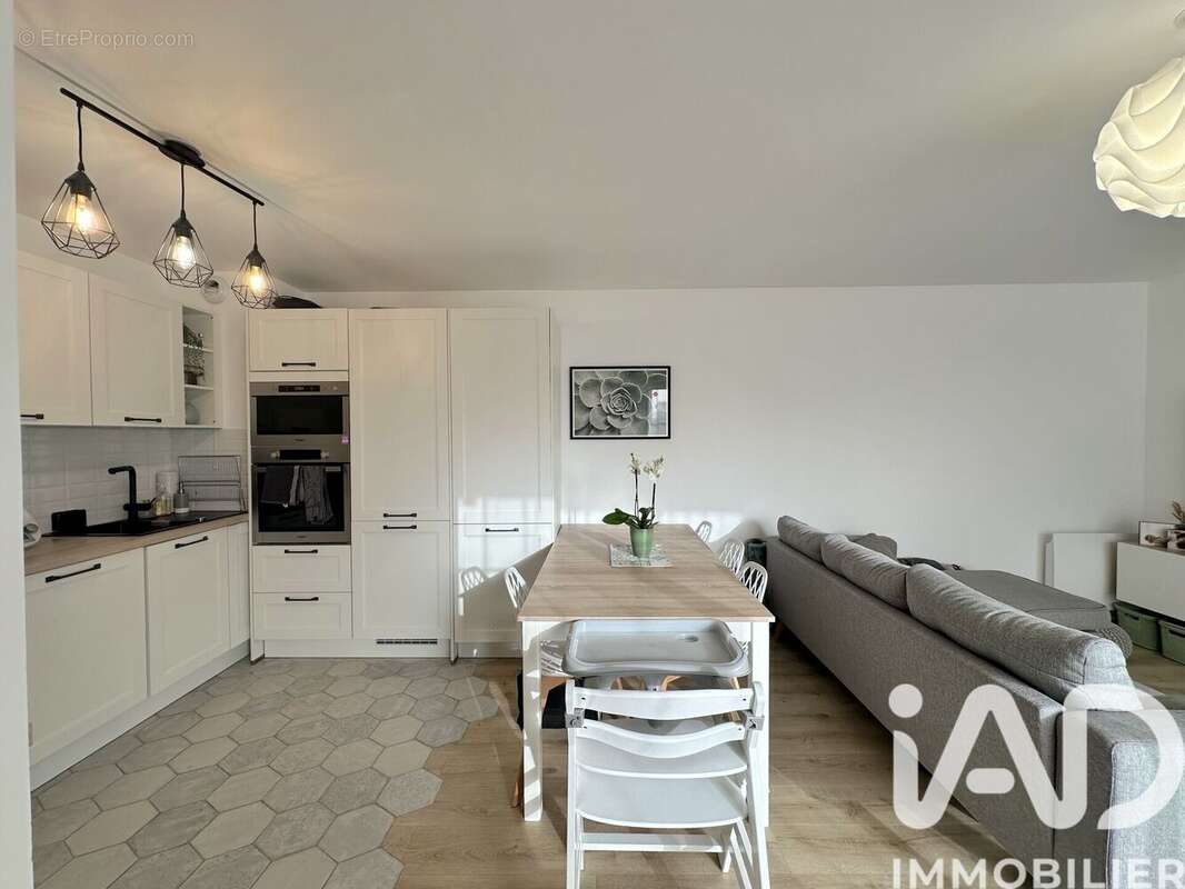 Photo 3 - Appartement à LE PLESSIS-BELLEVILLE