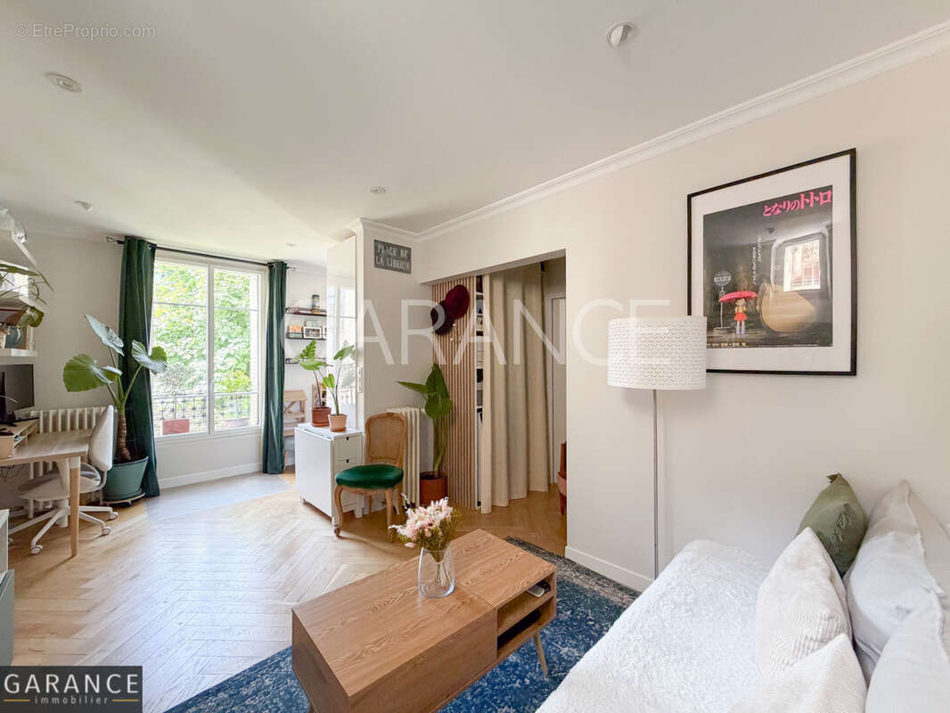 Appartement à PARIS-14E
