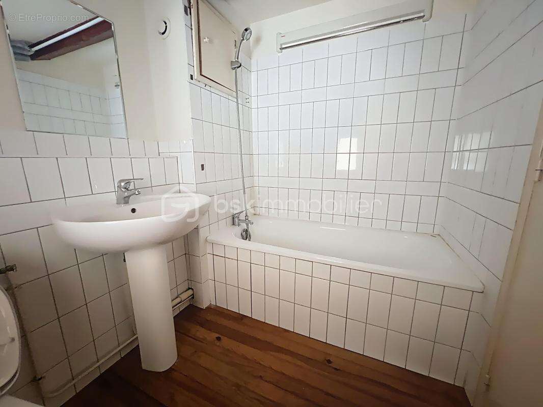 Appartement à TREBES