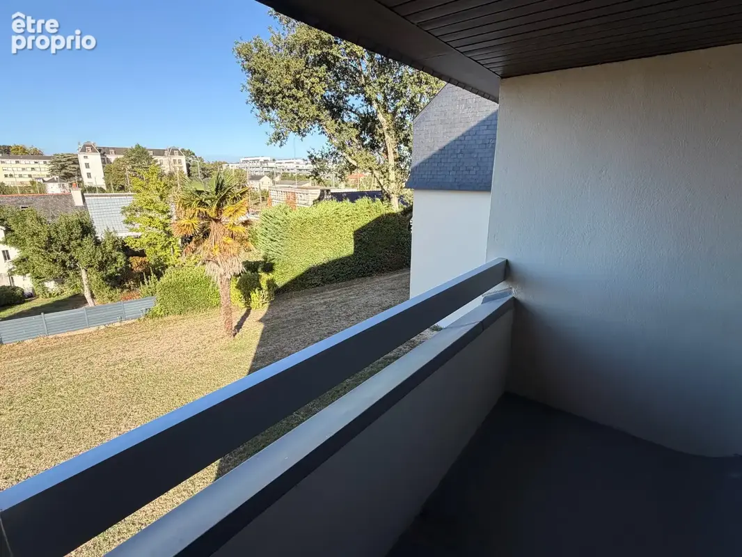 VANNES PORT   Appartement T4 de 84 m2 avec terrasse, parking et cave - photo 7