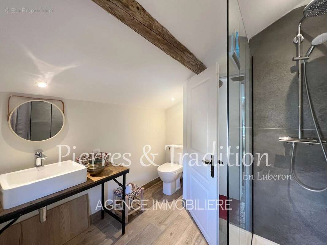 Maison à SAINT-SATURNIN-LES-APT