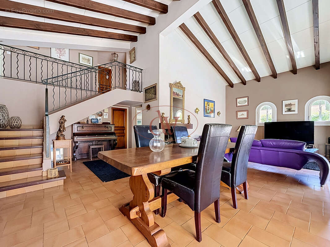 Maison à SAINT-CYPRIEN