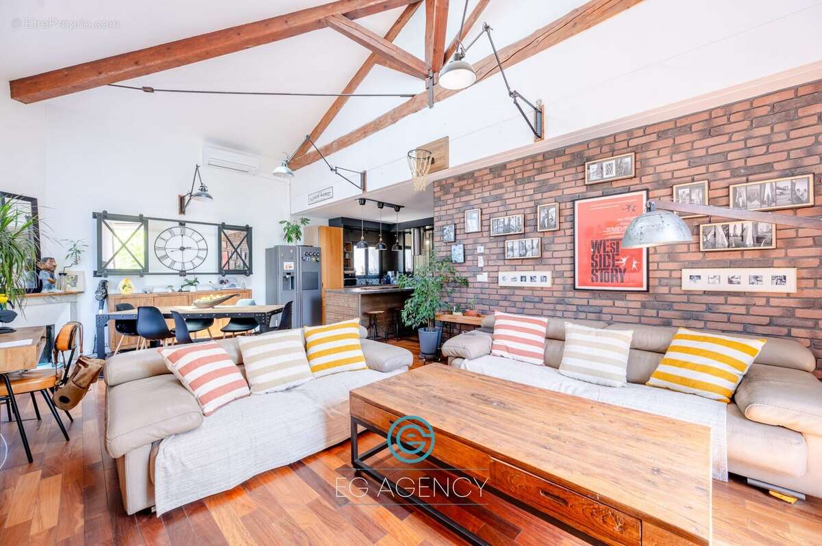 Appartement à MARSEILLE-12E