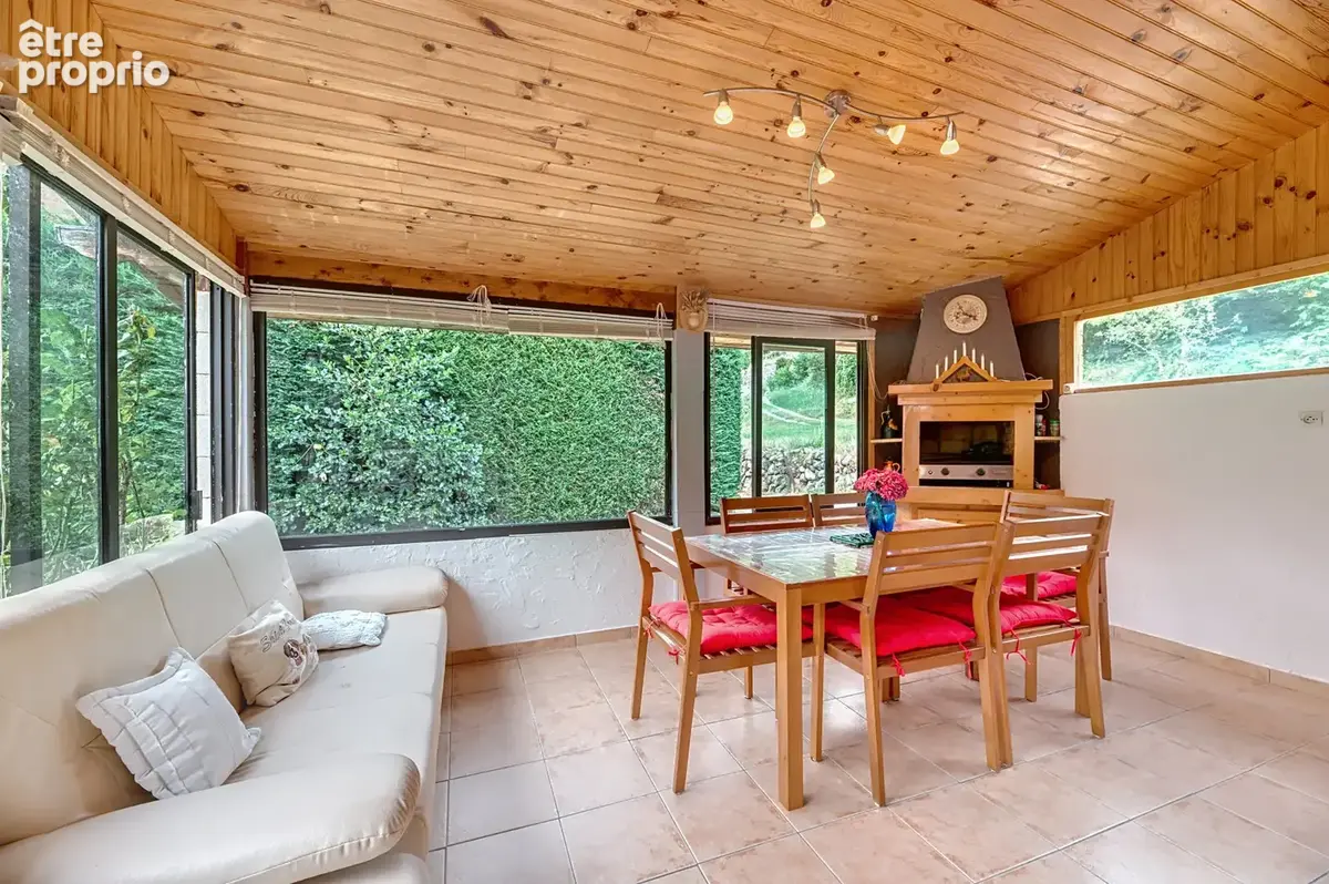 Saint-Martin-Vésubie — Chalet avec appartement indépendant et terrain de 1 054 m2 - photo 7