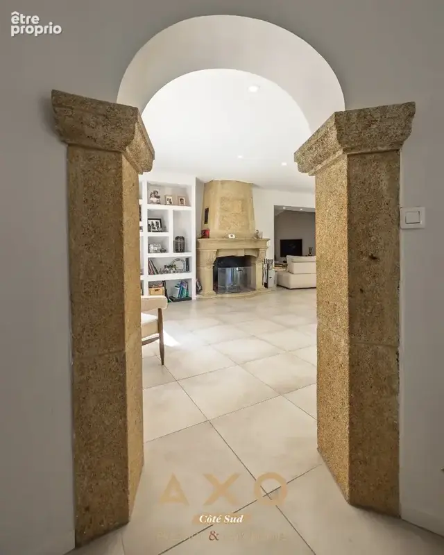 Éguilles - maison - 260 m² - 6 chambres - piscine - pool-house - terrain 4 000 m² - 1 530 000  - photo 9