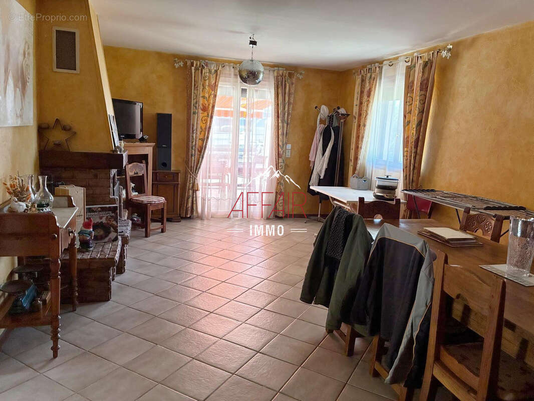 Maison t6 - 74160 archamps - vue degagée - photo 6