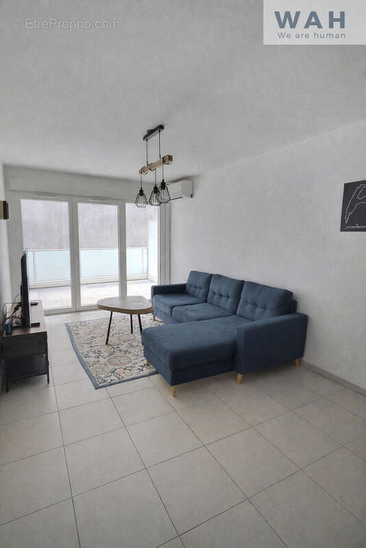 Appartement à COURNONTERRAL