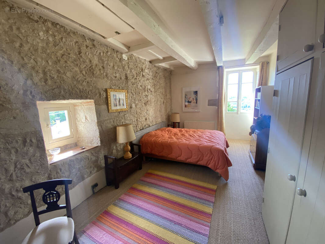 Maison à SAINT-MAURIN