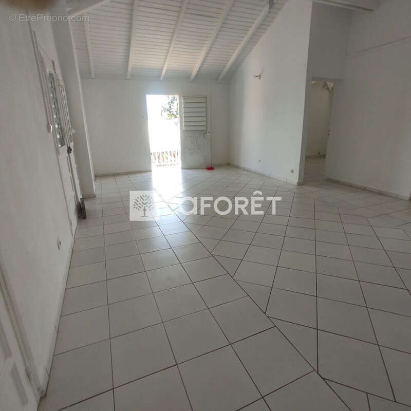 Maison à SAINTE-ROSE