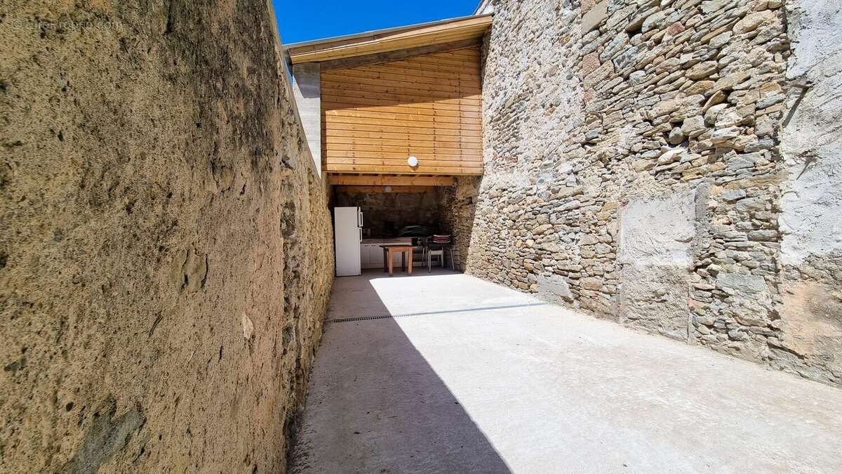 Maison à PEYRIAC-MINERVOIS