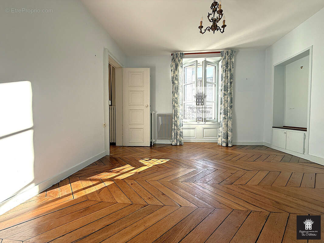 Appartement à VERSAILLES