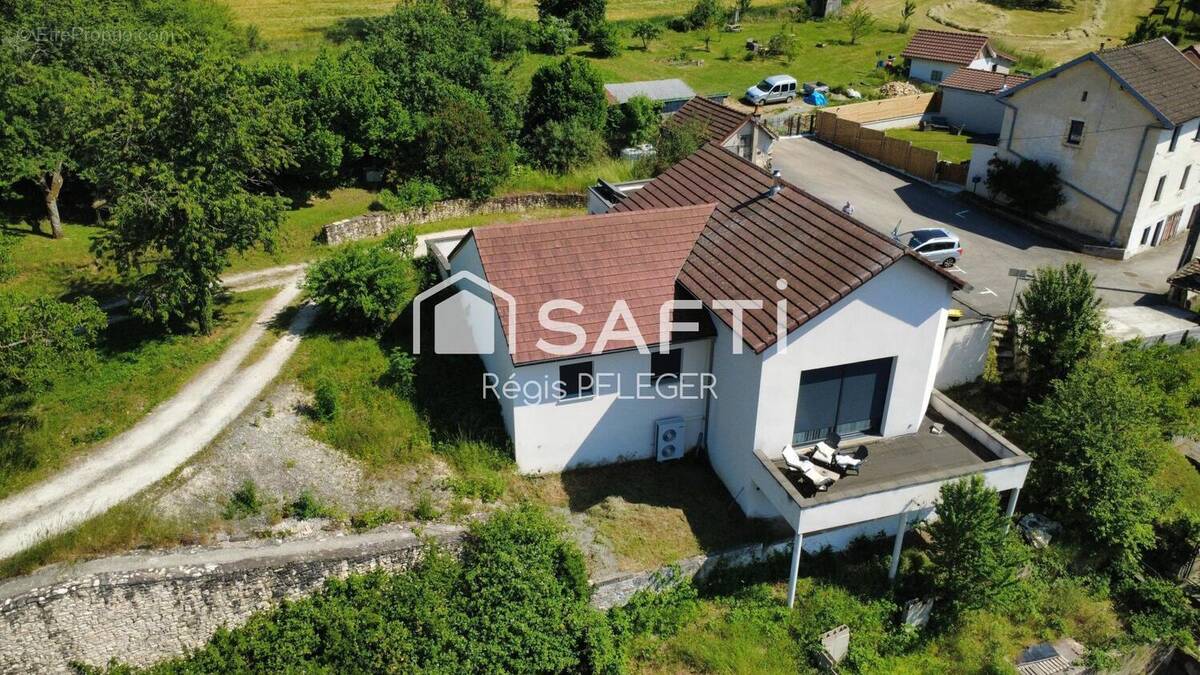 Photo 1 - Maison à BADEVEL