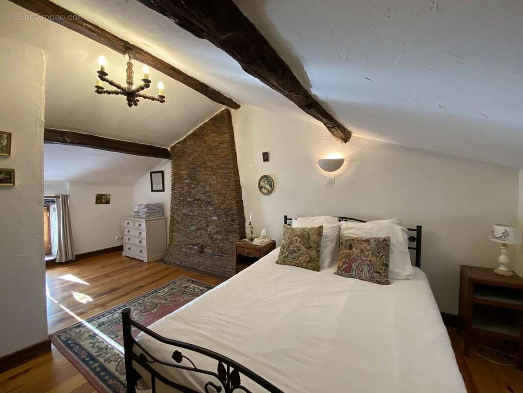 Maison à BUSSIERE-POITEVINE