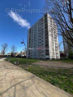 Appartement à AULNAY-SOUS-BOIS