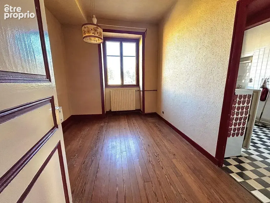 Opportunité rare pour professionnels — Bâtiment de caractère de 450 m² sur 3 niveaux avec jardin de 1 000 m² - photo 21