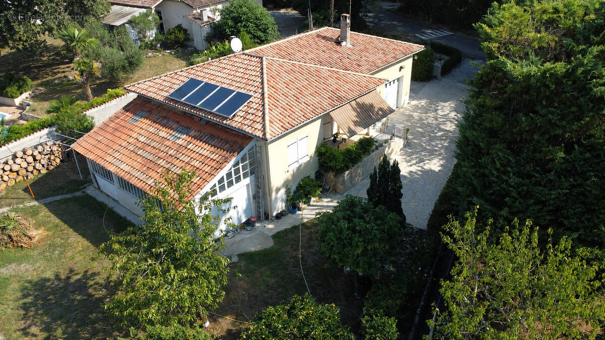 Maison à COLAYRAC-SAINT-CIRQ